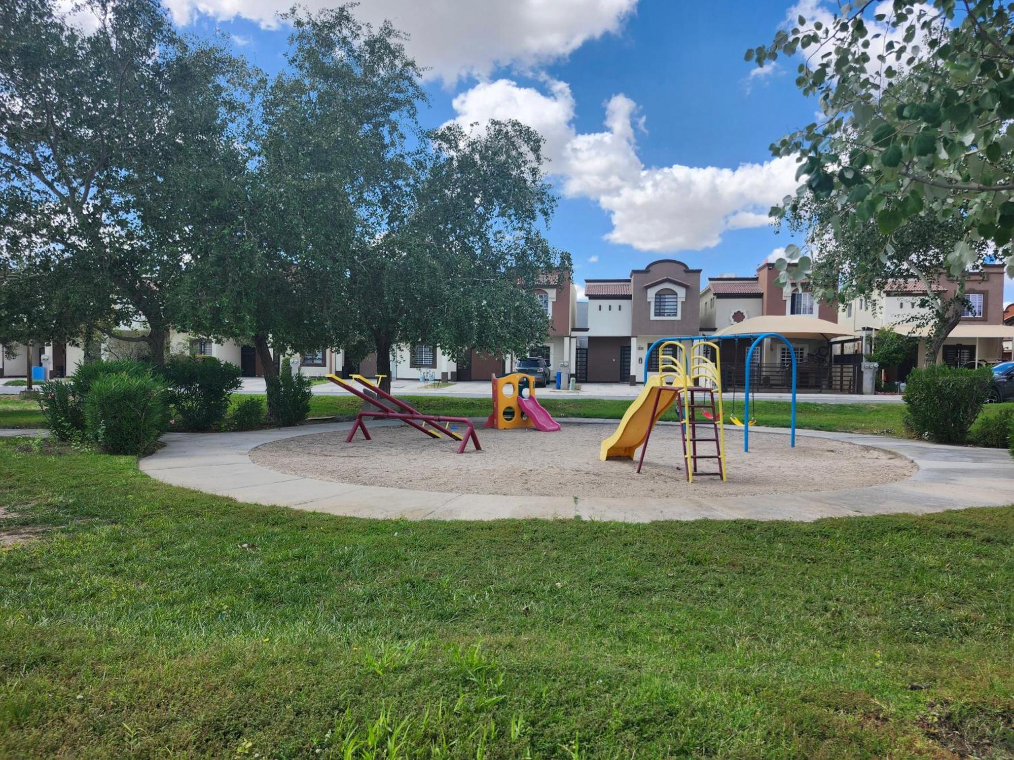 Casa A 5 Min., Del Consulado Americano Ciudad Juarez Ngoại thất bức ảnh